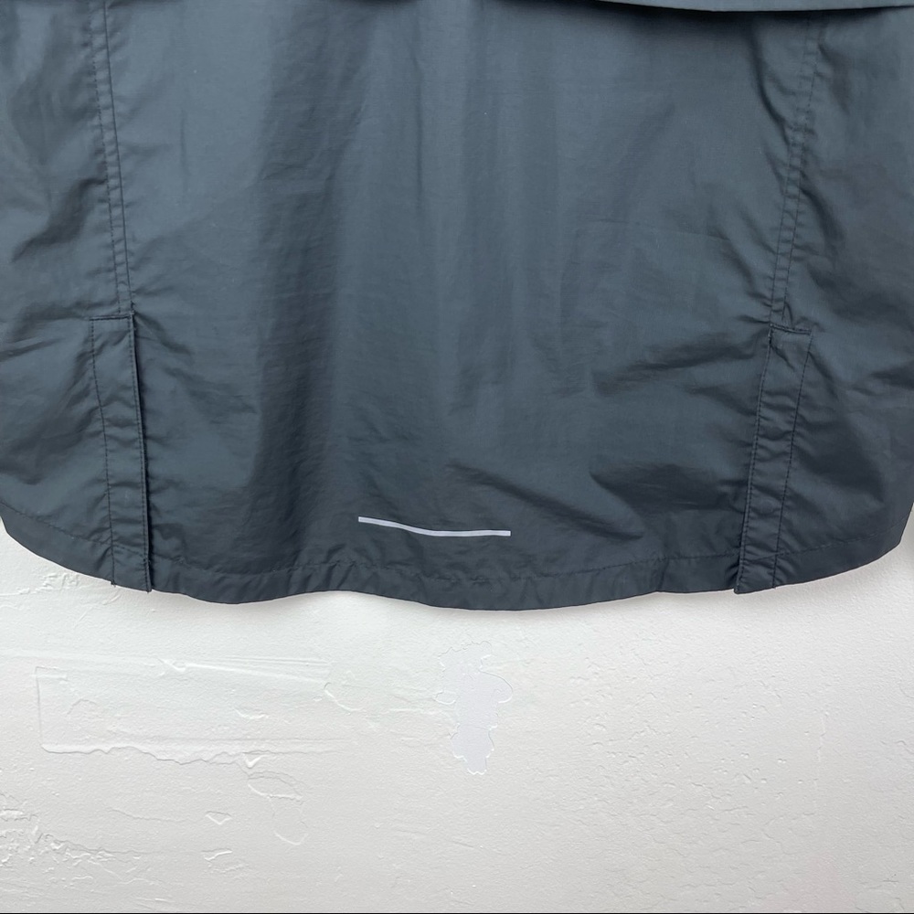 Nike Essential Packable Running Jacket - image 3